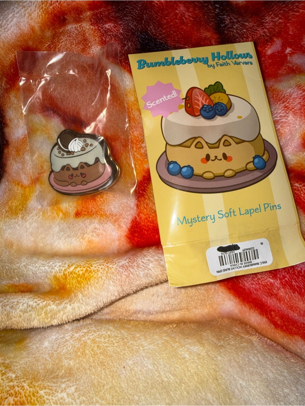 Bumbleberry Hollows Scented Soft Enamel Pin - Chocolate